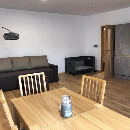Appartamento Apartmán T5 Vrchlabí Esterno foto